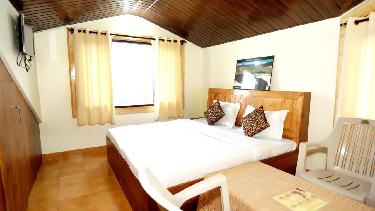 Thakur Homes- Couple And Family Friendly Homestay シムラー エクステリア 写真
